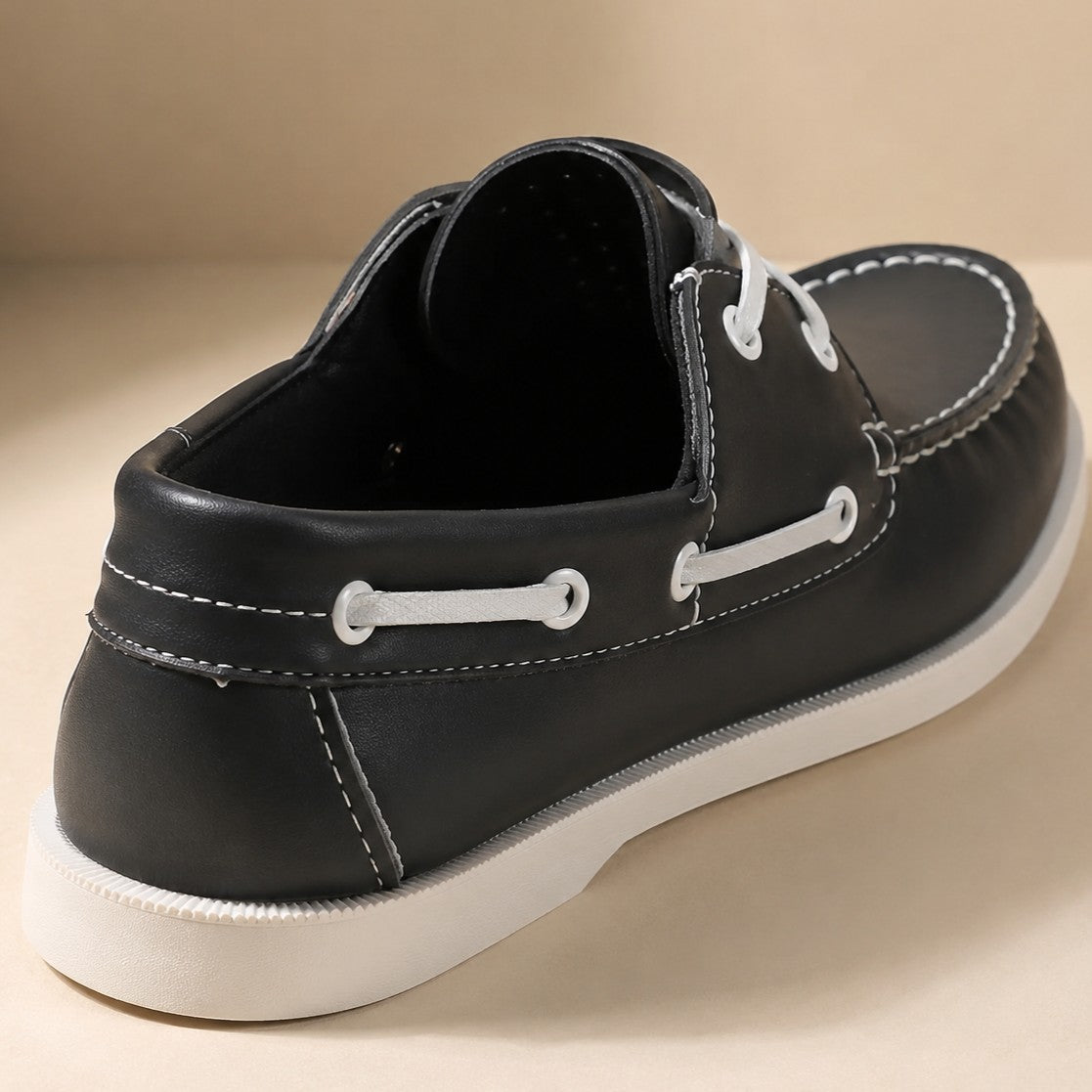CLASSIC MOC TOE LOAFERS