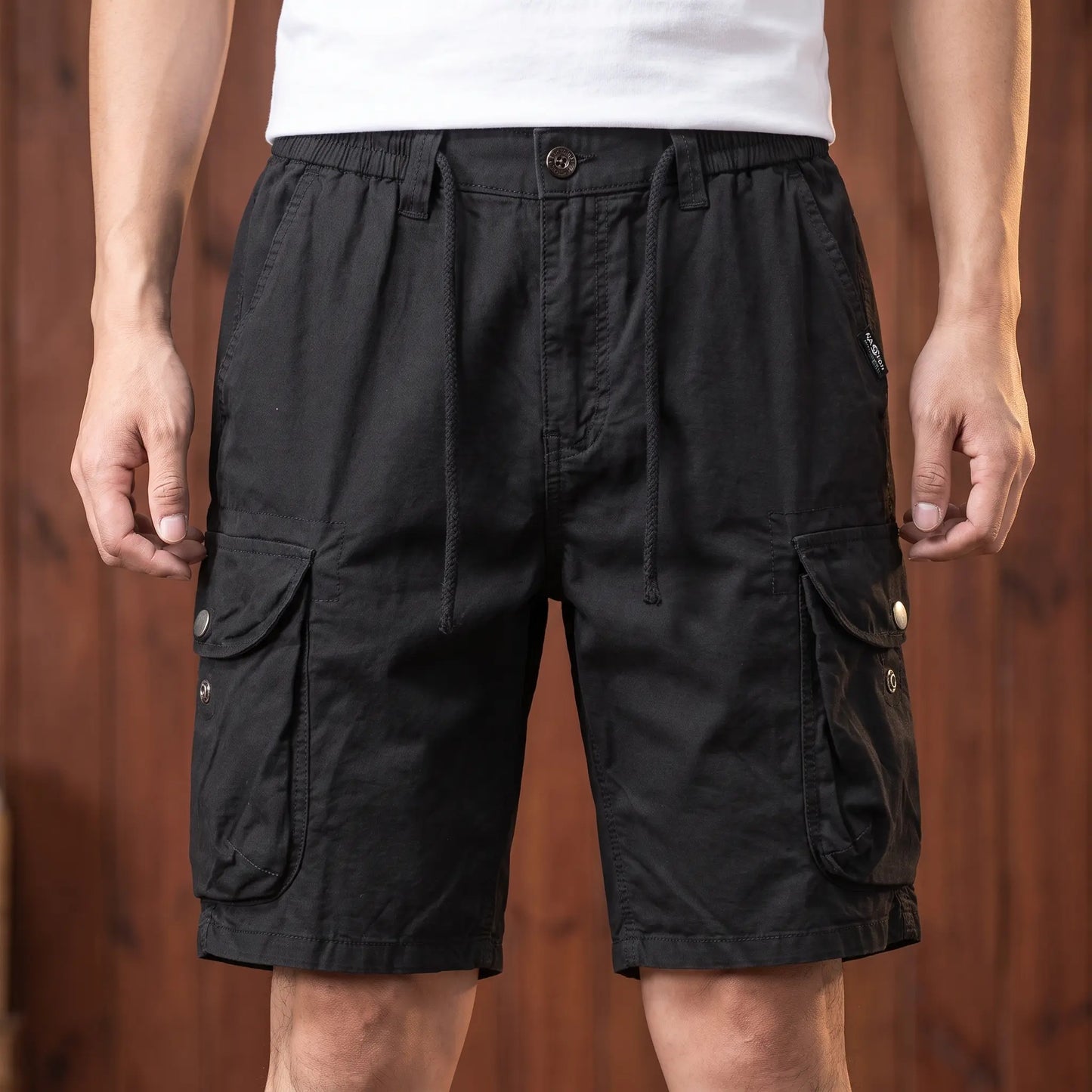 FLAP POCKET CARGO SHORTS