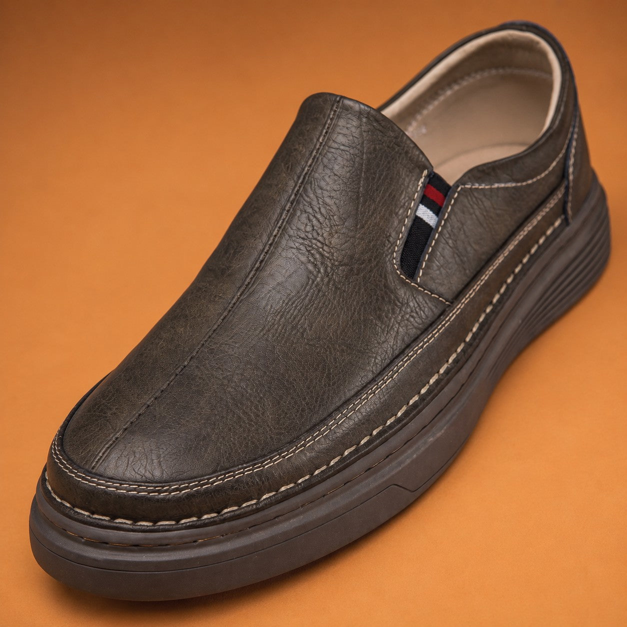 STRIPE TAB LEATHER LOAFER