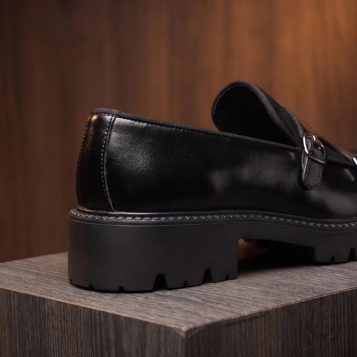 Thick sole loafer heel and chunky sole detail