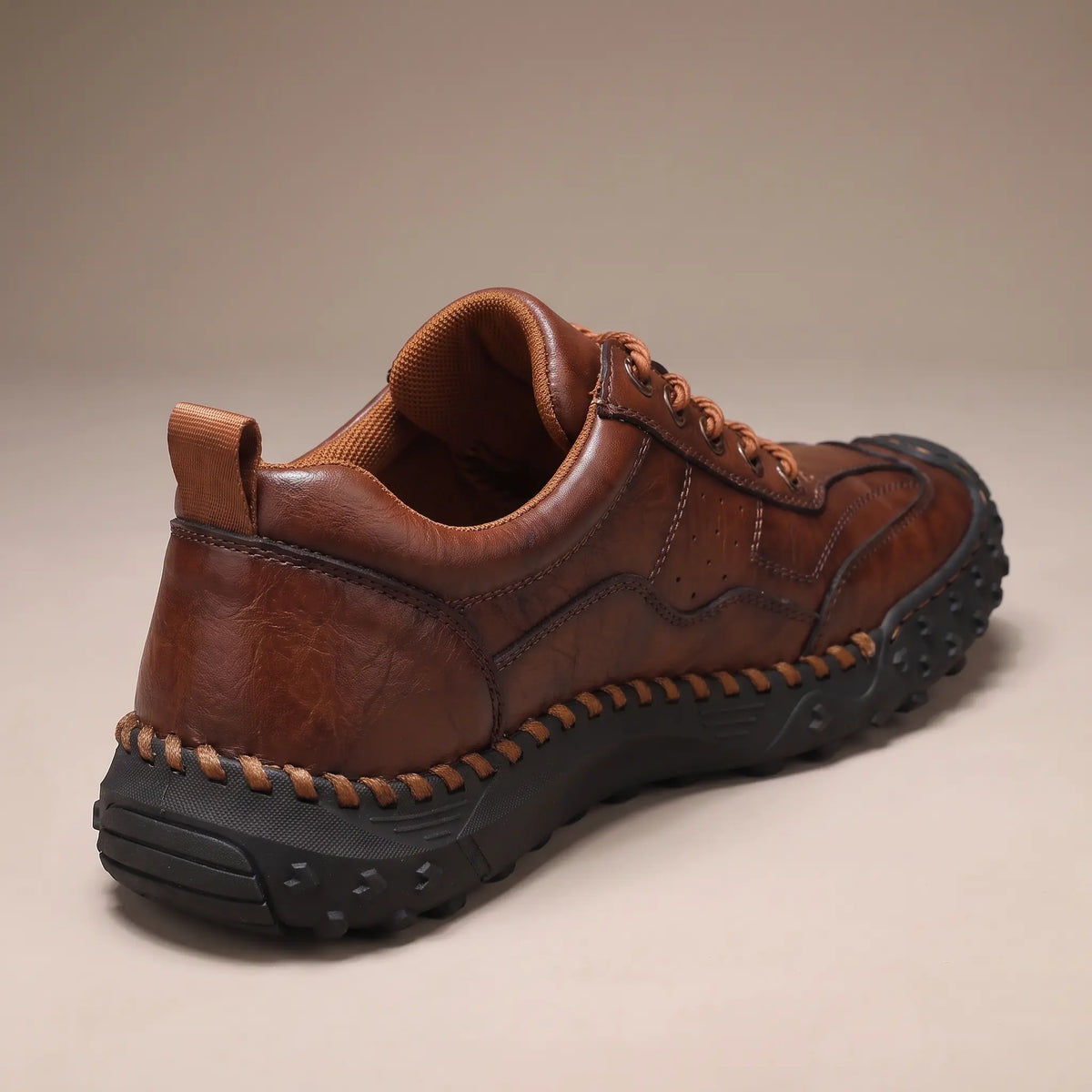 Heel and collar detail