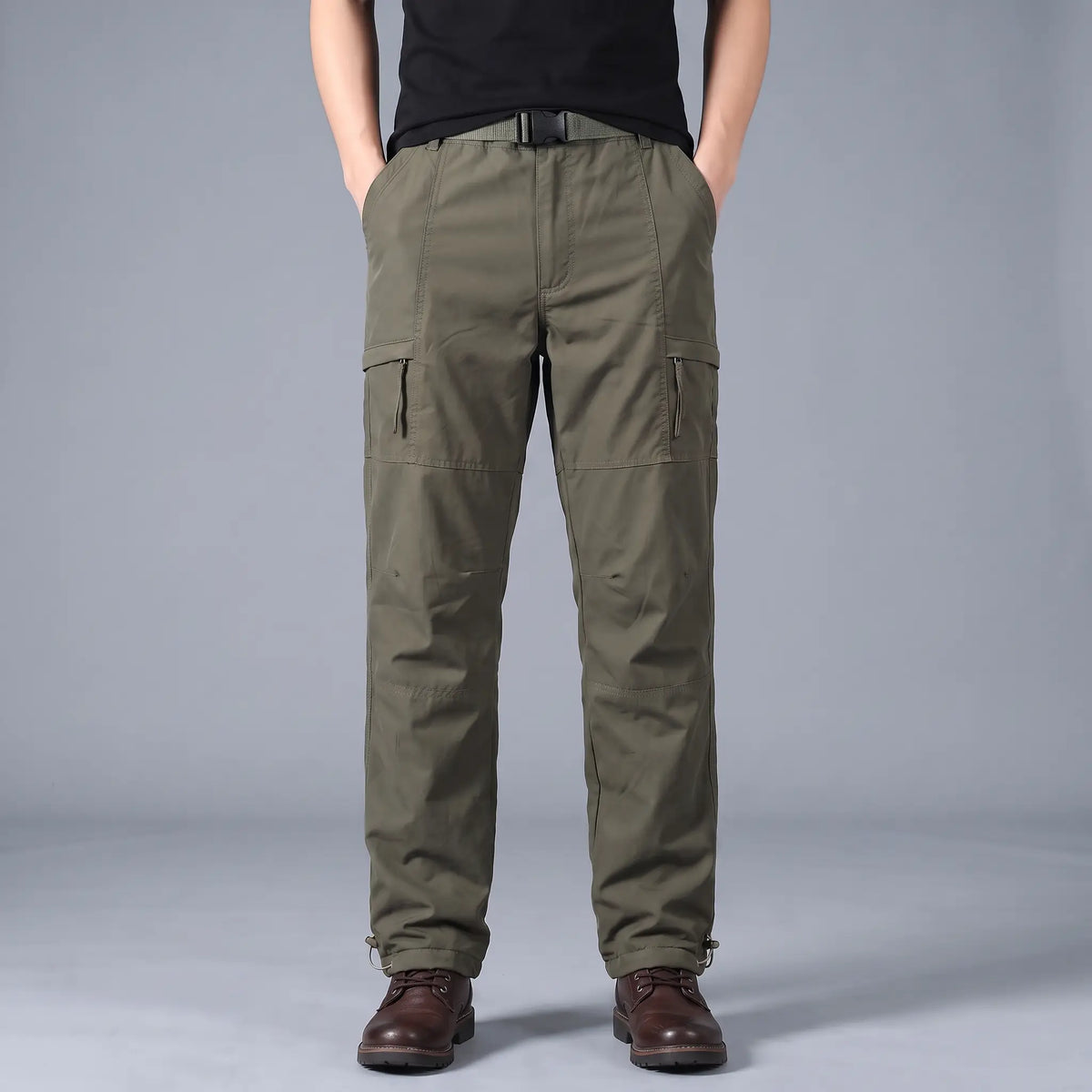 BELTED OUTDOOR TROUSERS in green, men's fleece-lined straight-leg outdoor trousers with webbing belt