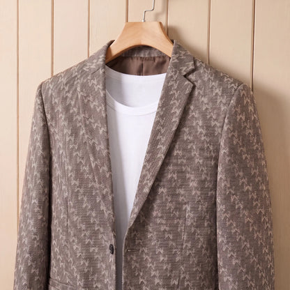 Bold Pattern Blazer in Brown, lapel and collar detail
