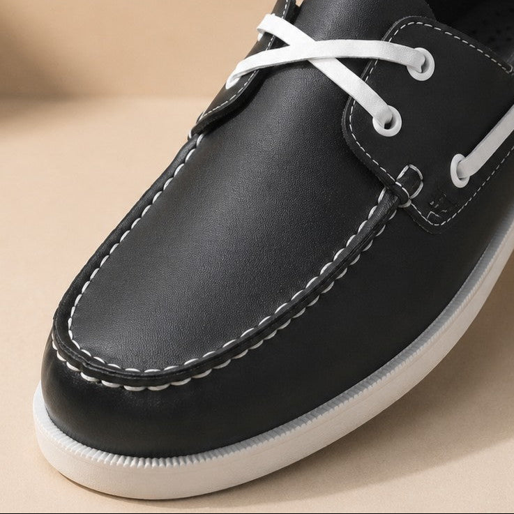 CLASSIC MOC TOE LOAFERS