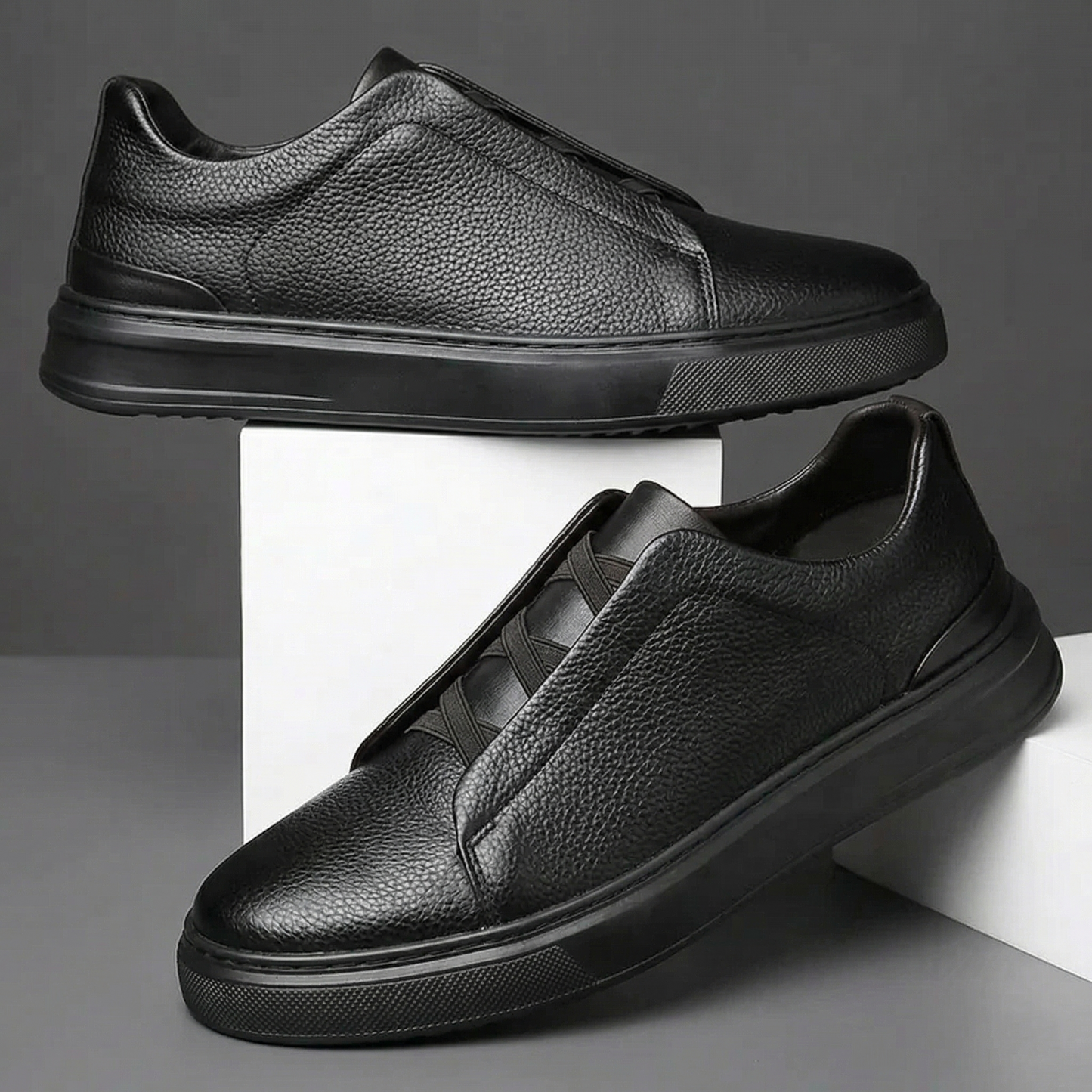 CLEAN LOW-TOP SNEAKERS