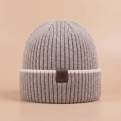 Fleece cuff beanie in khaki