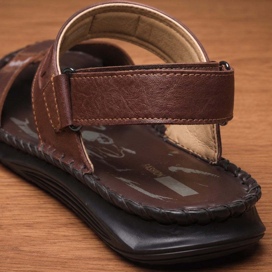 LEATHER STRAP SANDALS