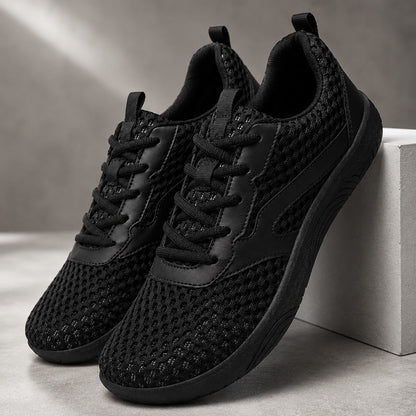 LIGHTWEIGHT MESH FIT TRAINERS