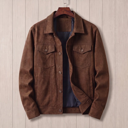 Lined trucker jacket in brown with soft brushed finish, pointed flap chest pockets and navy lining