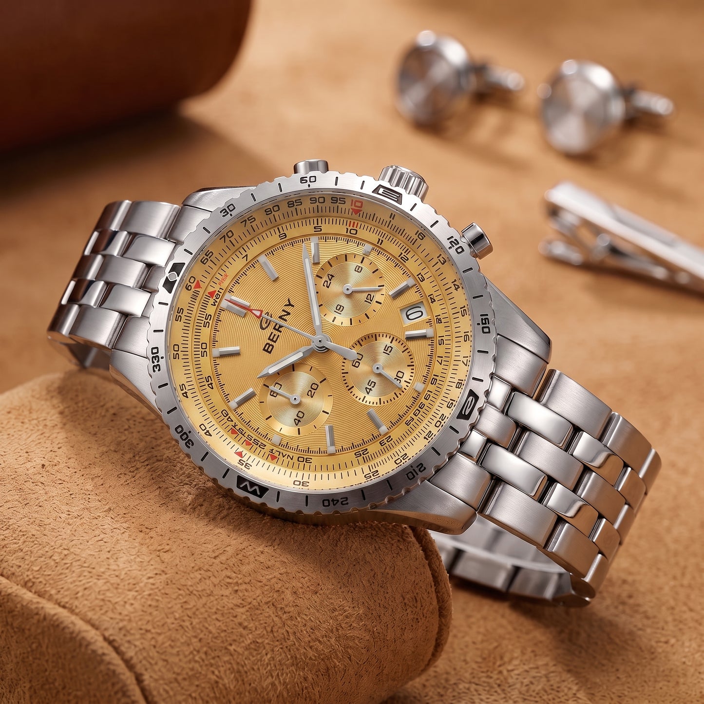 LUMINOUS STEEL CHRONOGRAPH WATCH