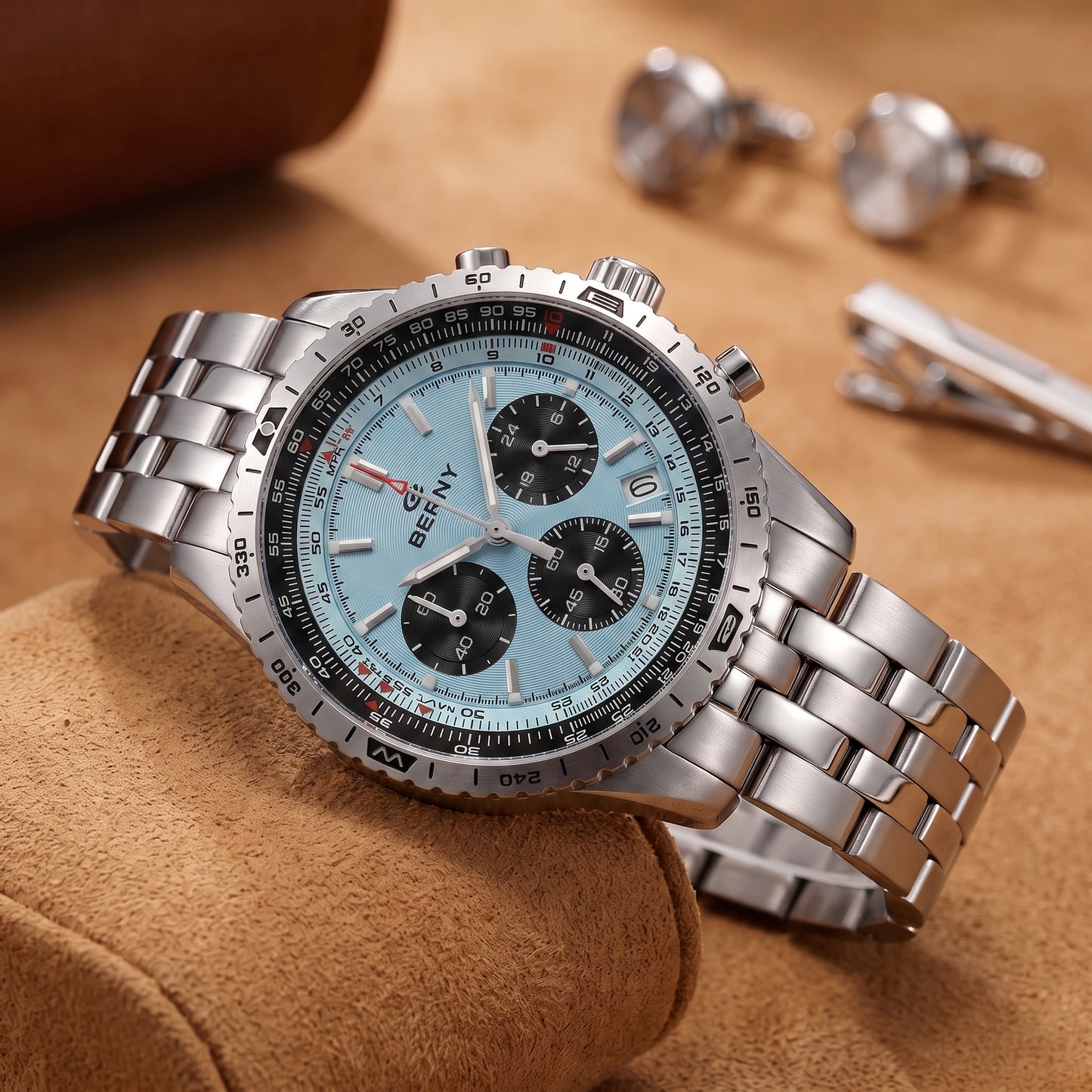 LUMINOUS STEEL CHRONOGRAPH WATCH