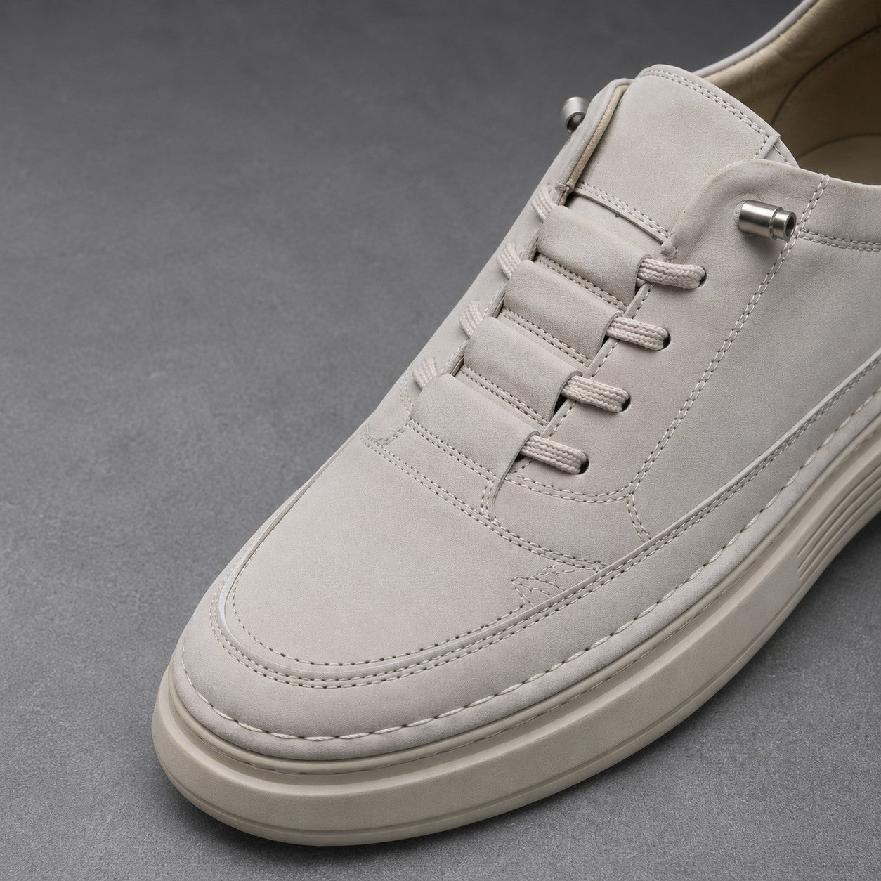 MUTED TONE SUEDE SHOE