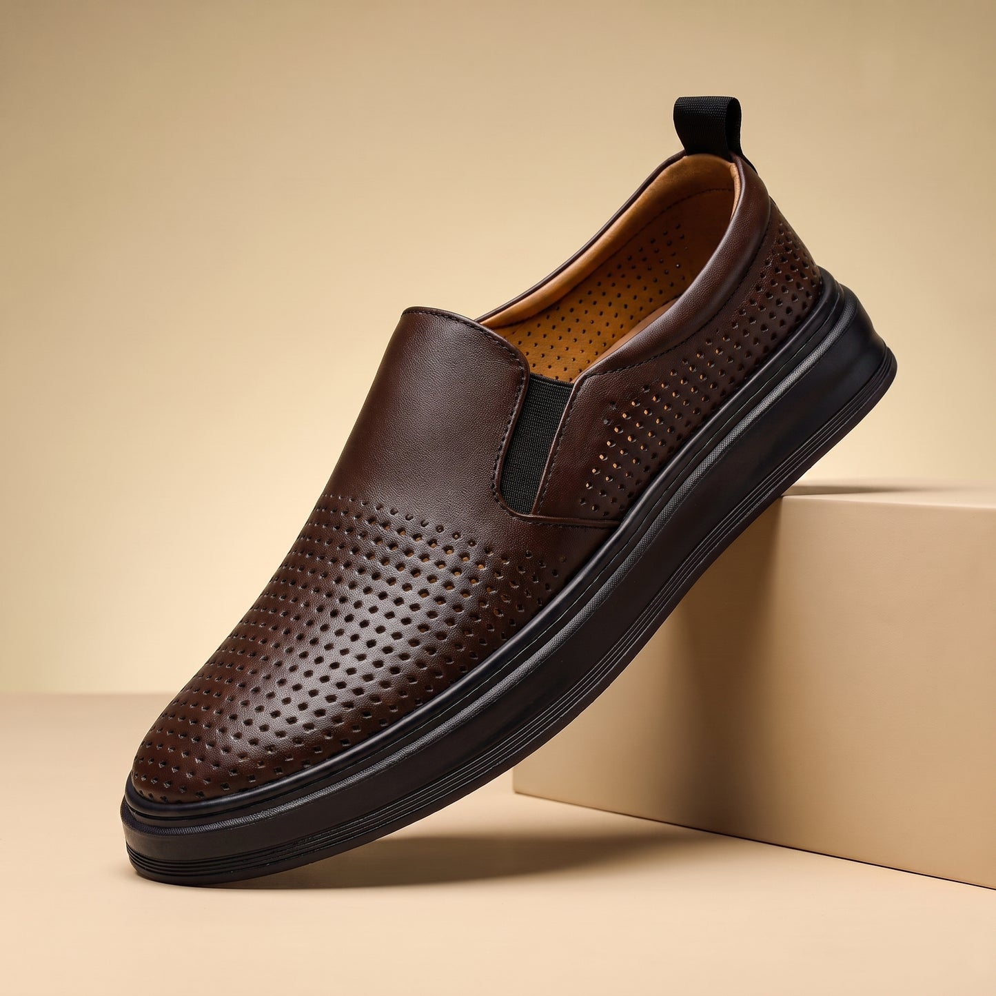 PERFORATED SUMMER LOAFERS