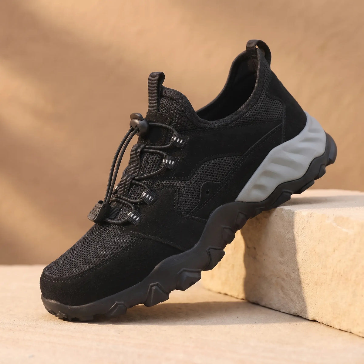 Quick Lace Sneakers in Black