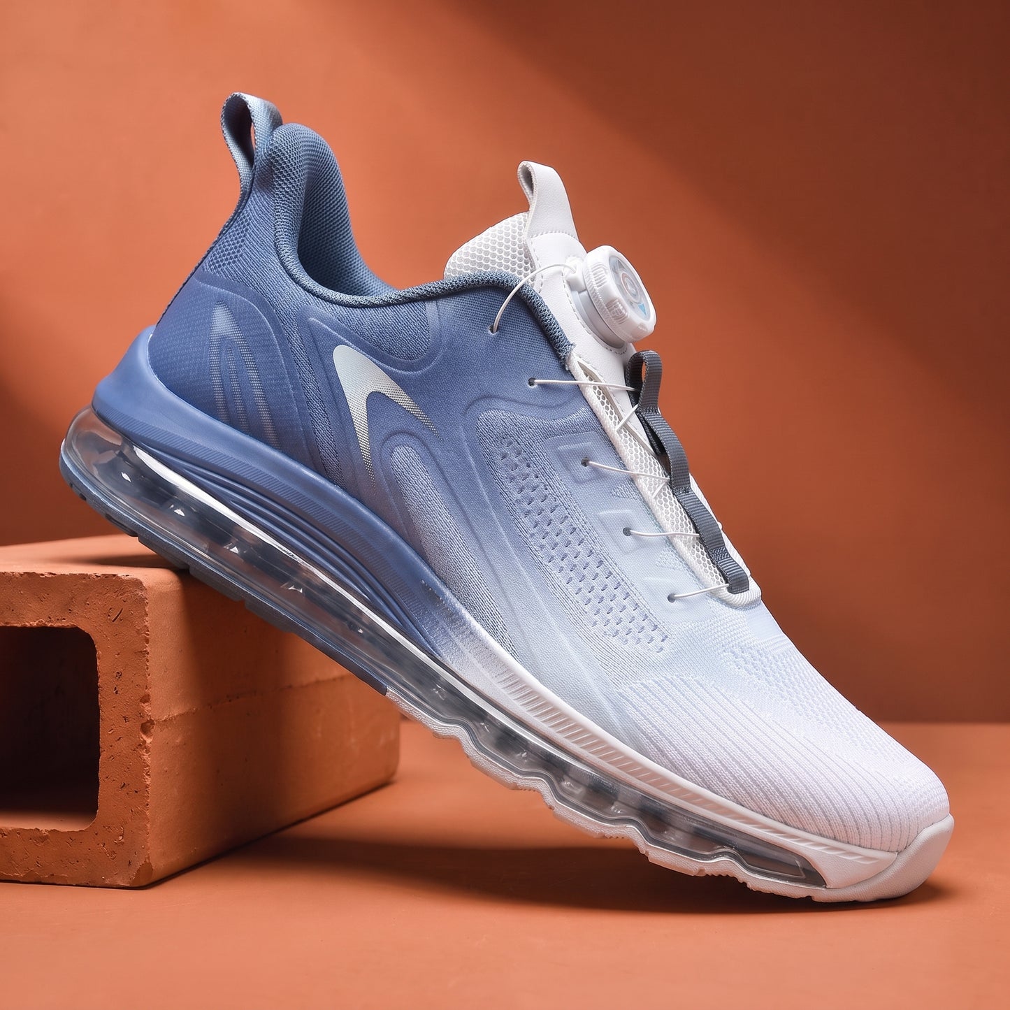 ROTATING DIAL SPORT SNEAKERS