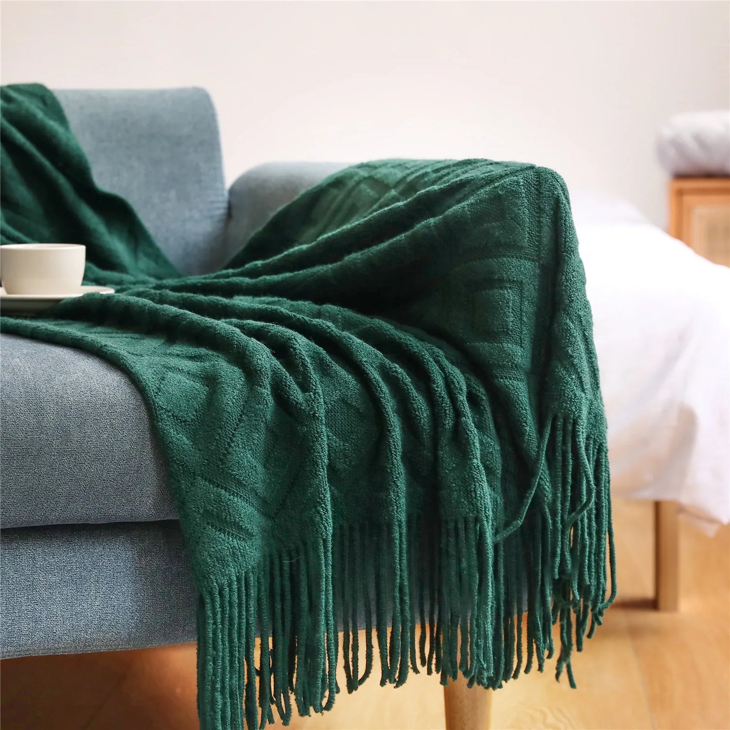 Veloura Cable Knit Throw Blanket