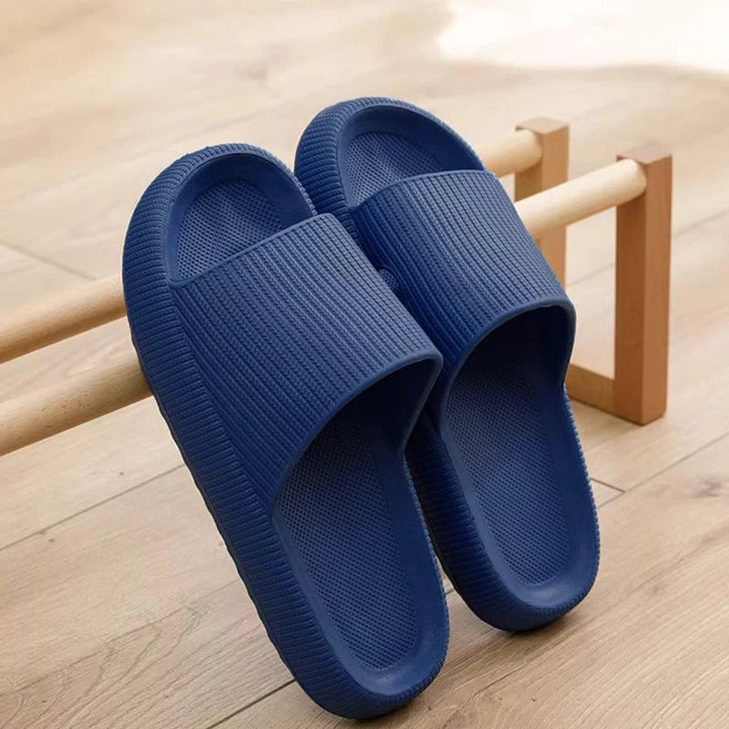Stillwave Thick-Sole Slides