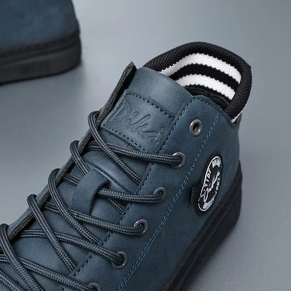 VERSATILE LACE-UP LEATHER SNEAKERS