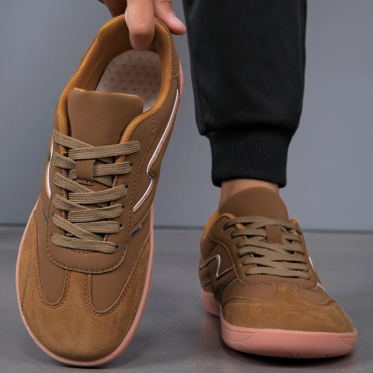 WIDE TOE COMFORT SNEAKERS