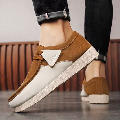SMART-CASUAL BOAT SHOES