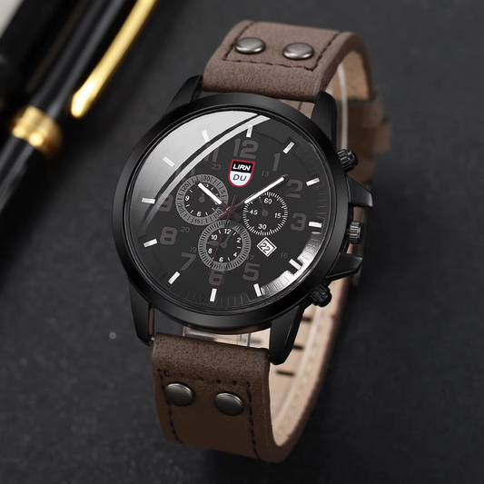 Classic Leather Quartz Wristwatch