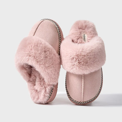 Lunessa Plush Home Slides