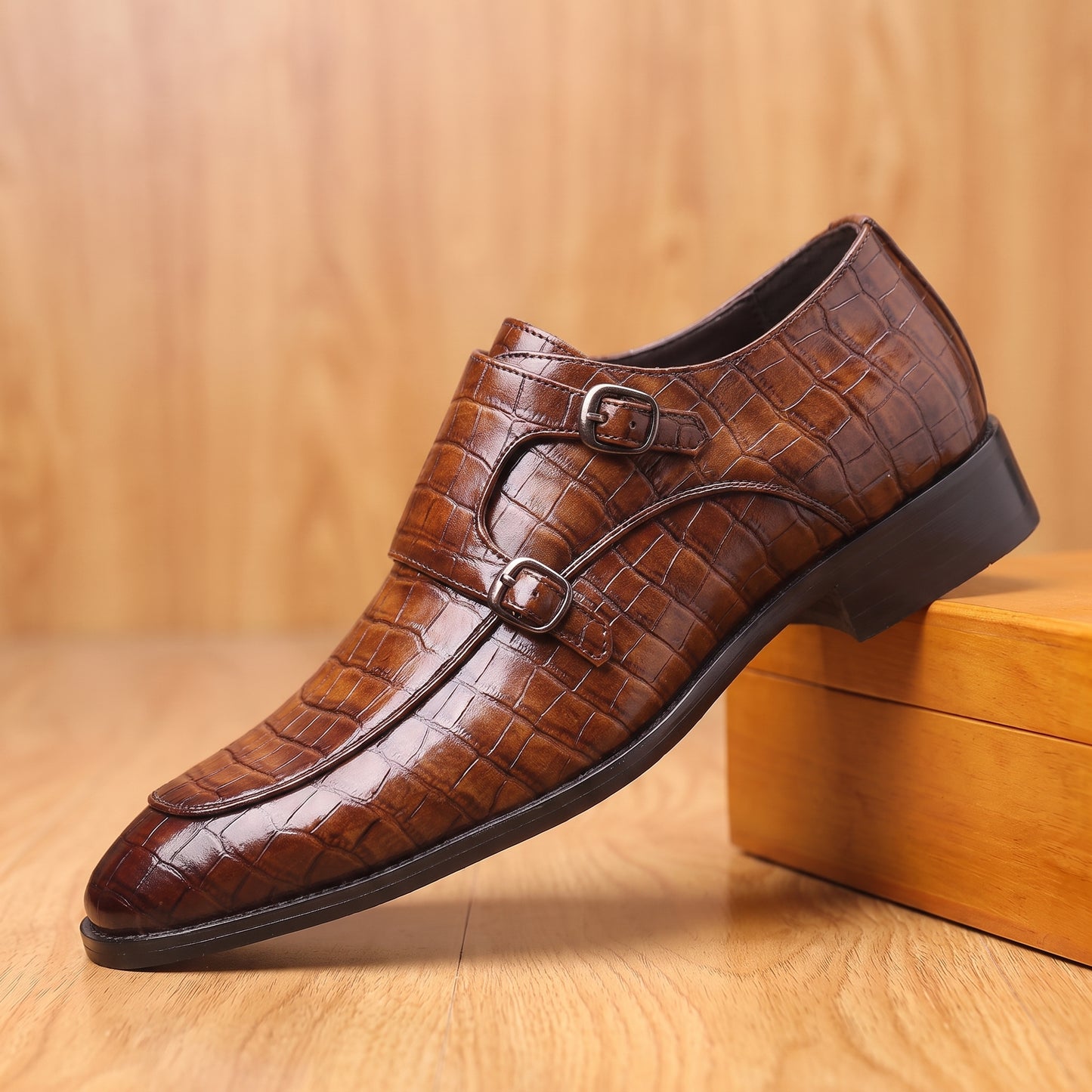 SCALED GRAIN LEATHER SHOES