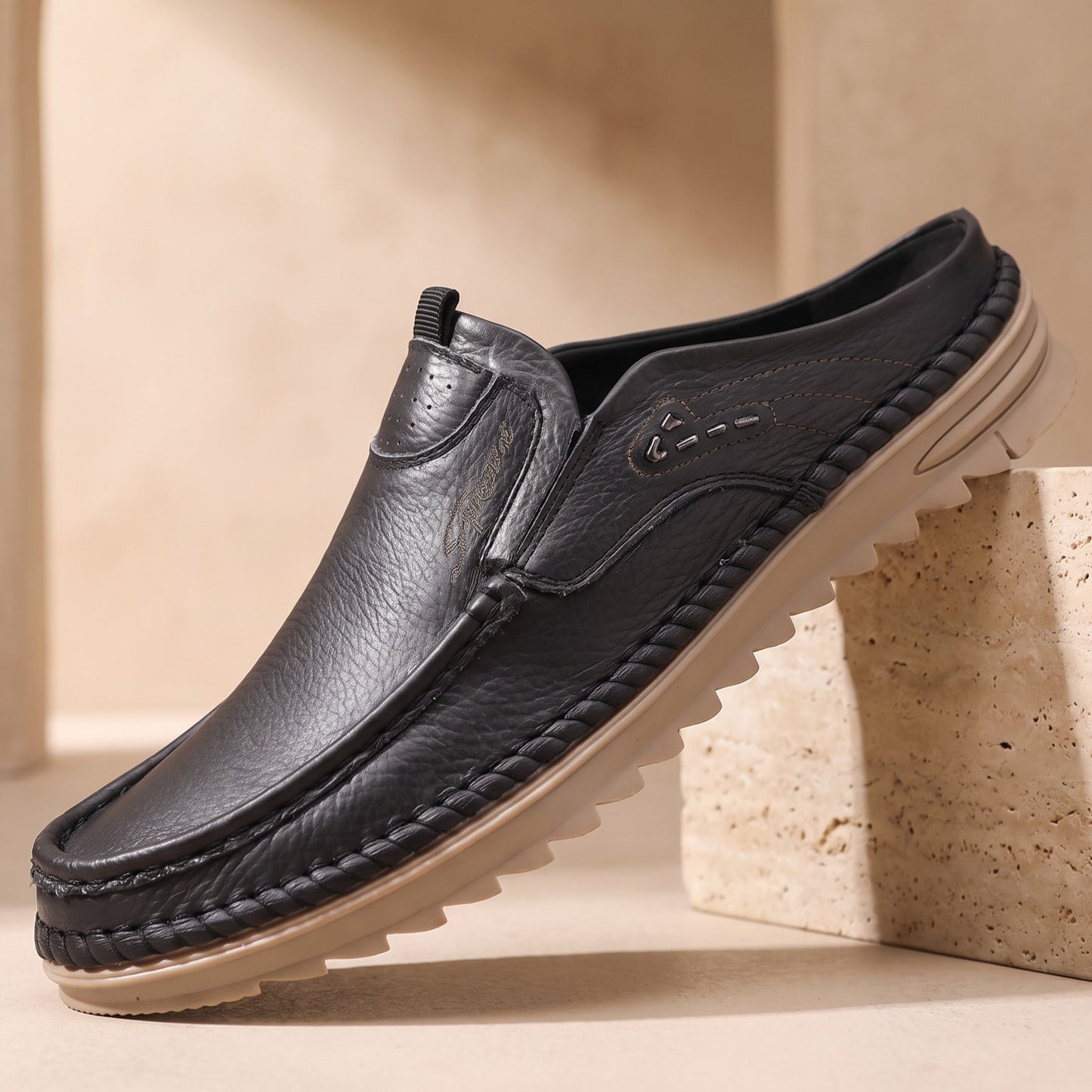 SLIP ON LEATHER CLOG