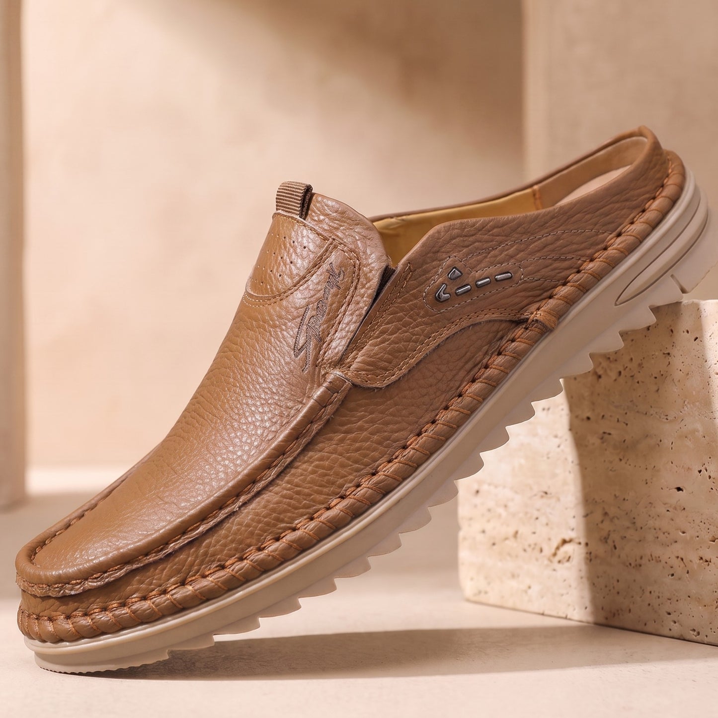 SLIP ON LEATHER CLOG