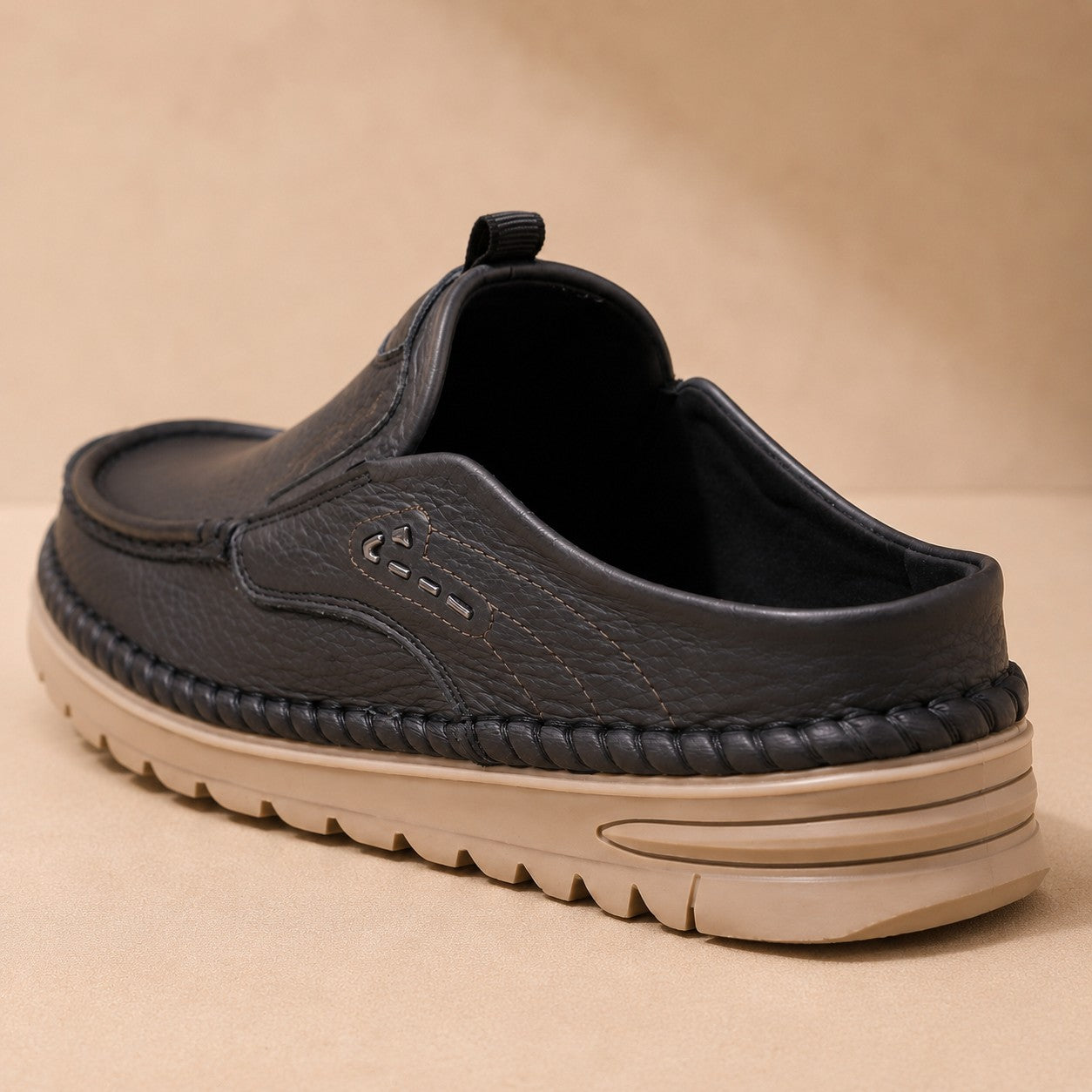 SLIP ON LEATHER CLOG