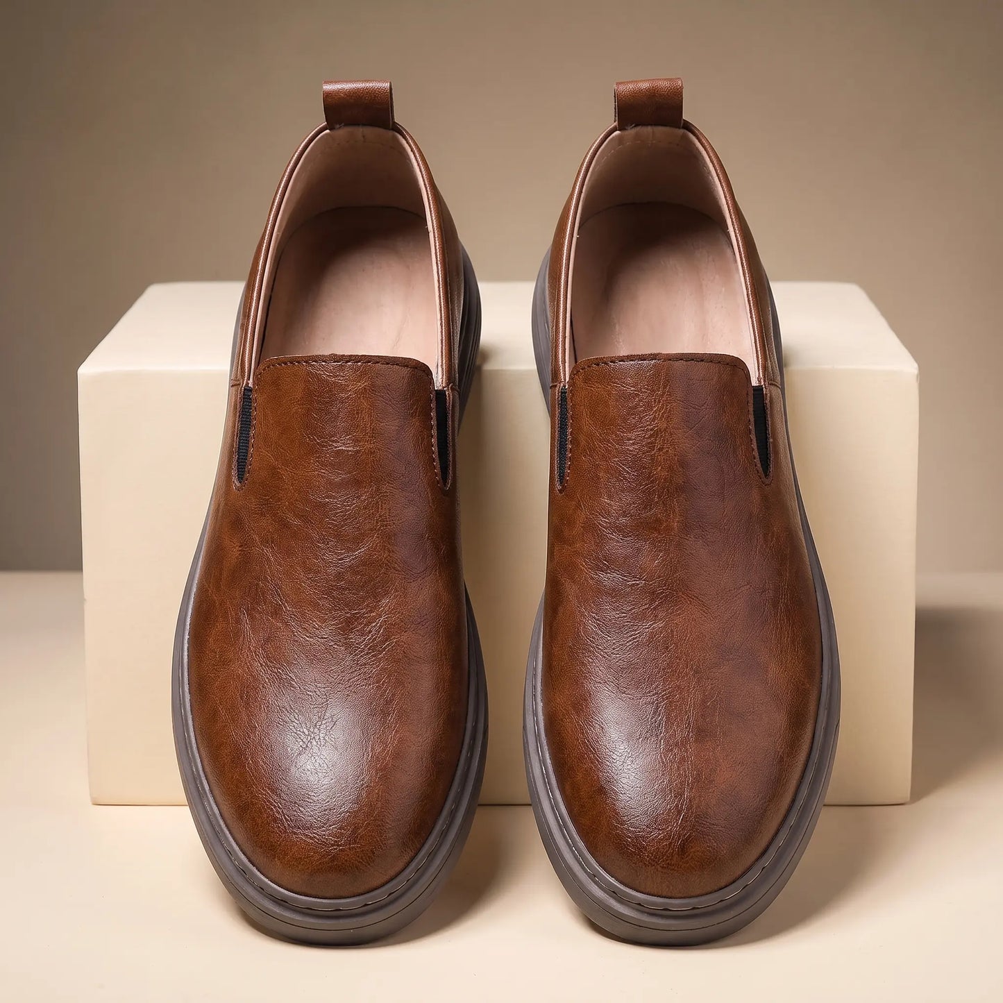 SOFT LEATHER COMMUTE LOAFERS
