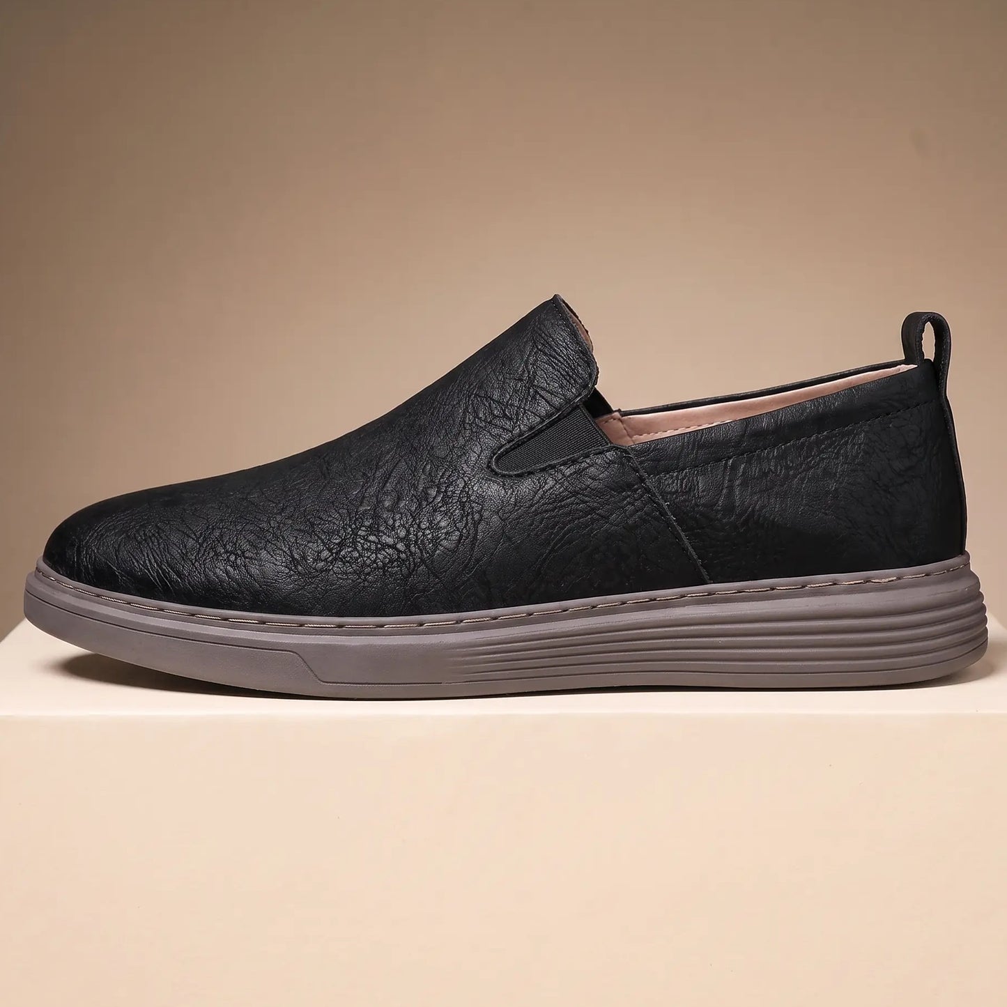 SOFT LEATHER COMMUTE LOAFERS