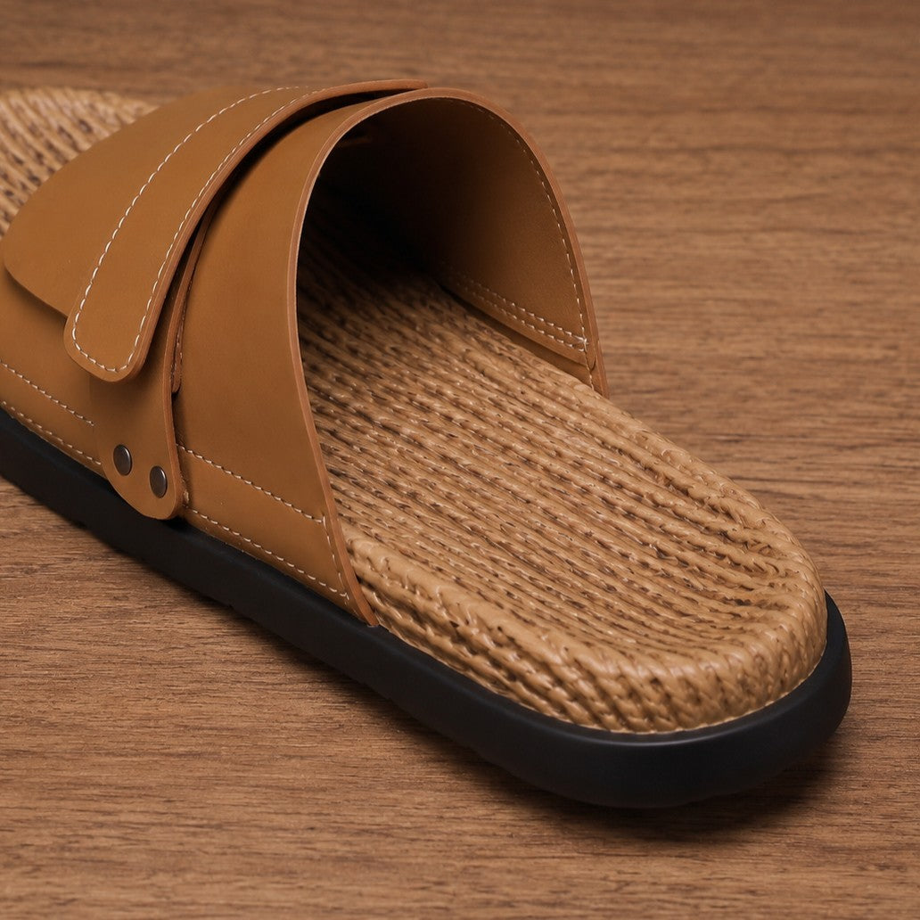STRAPPED SUMMER FIT SLIDE