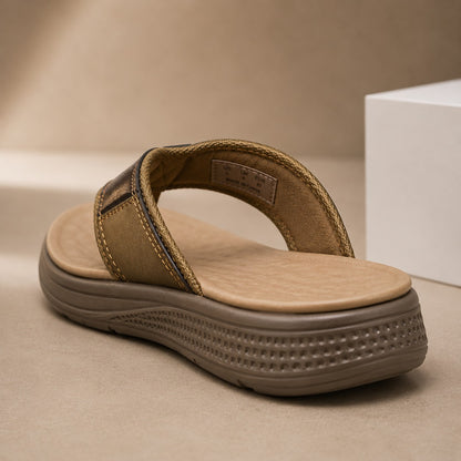 STUD LEATHER FLIP FLOPS