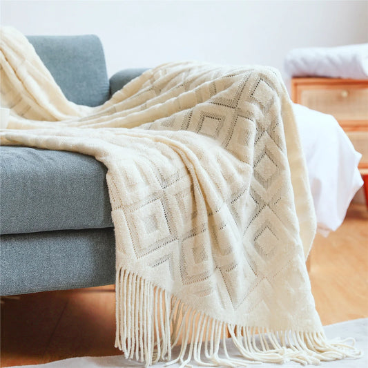 Veloura Cable Knit Throw Blanket