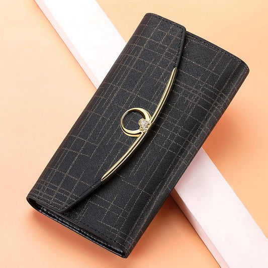 Elegant Ring-Bar Clutch