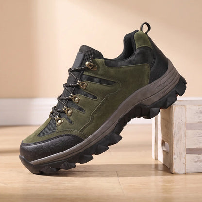 Toe Cap Hiking Shoes in Green