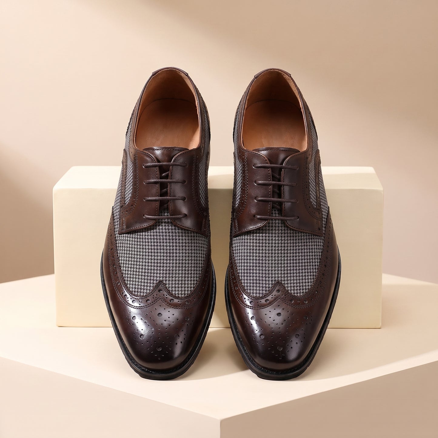 WINGTIP BROGUE OXFORD SHOE