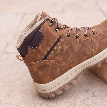 Winter Hiking Boots in Brown, fleece collar, speed hooks and heel pull tab close-up