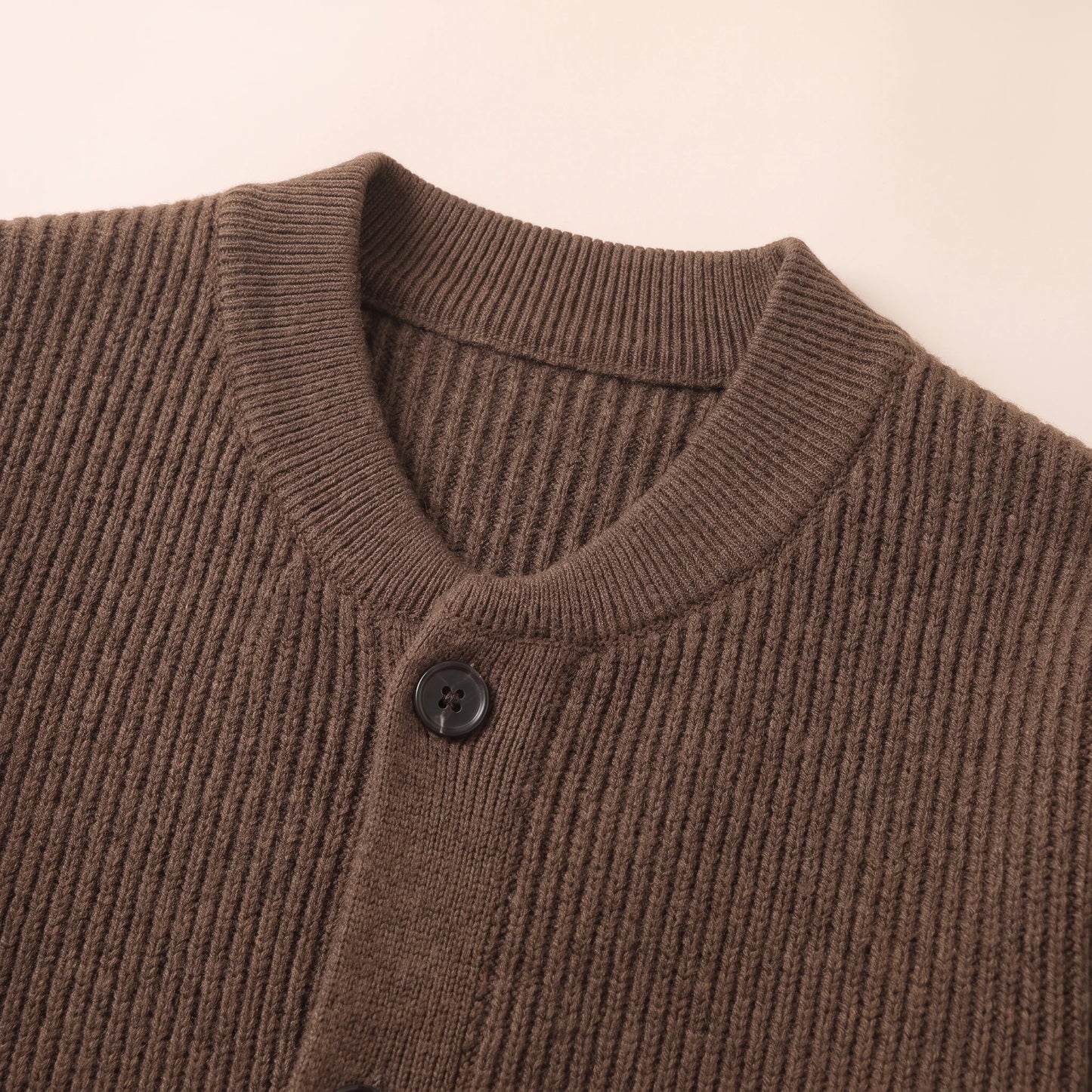 Knit cardigan collar and placket detail