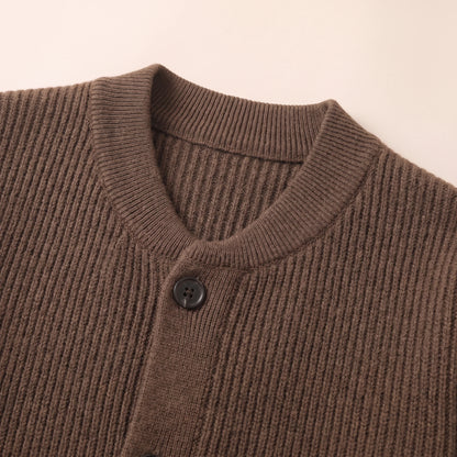 Knit cardigan collar and placket detail