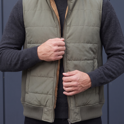 RIBBED SIDE VEST worn zipping up