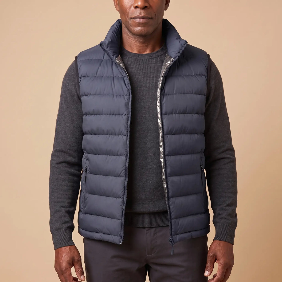 PACKABLE DOWN VEST Navy Blue