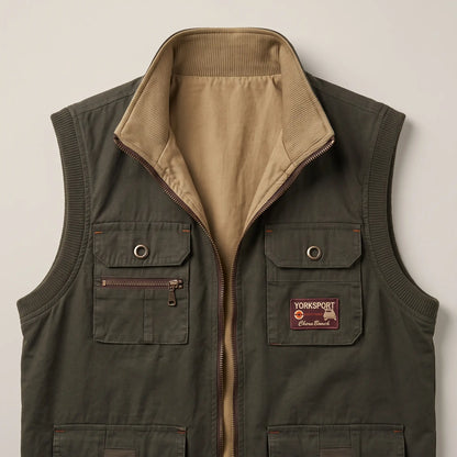 REVERSIBLE CARGO VEST Green upper chest pockets with ring snaps and zip, khaki reverse face