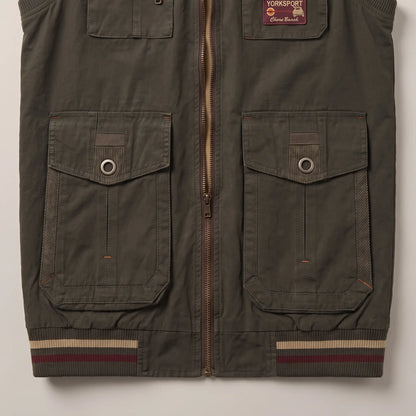 REVERSIBLE CARGO VEST Green cargo pockets with ribbed snap flaps and striped ribbed hem