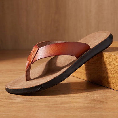 Light brown leather thong sandal, pedestal hero