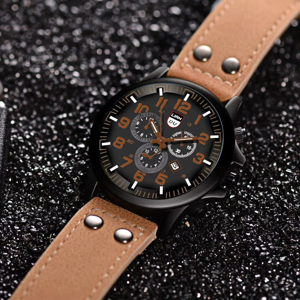 Classic Leather Quartz Wristwatch