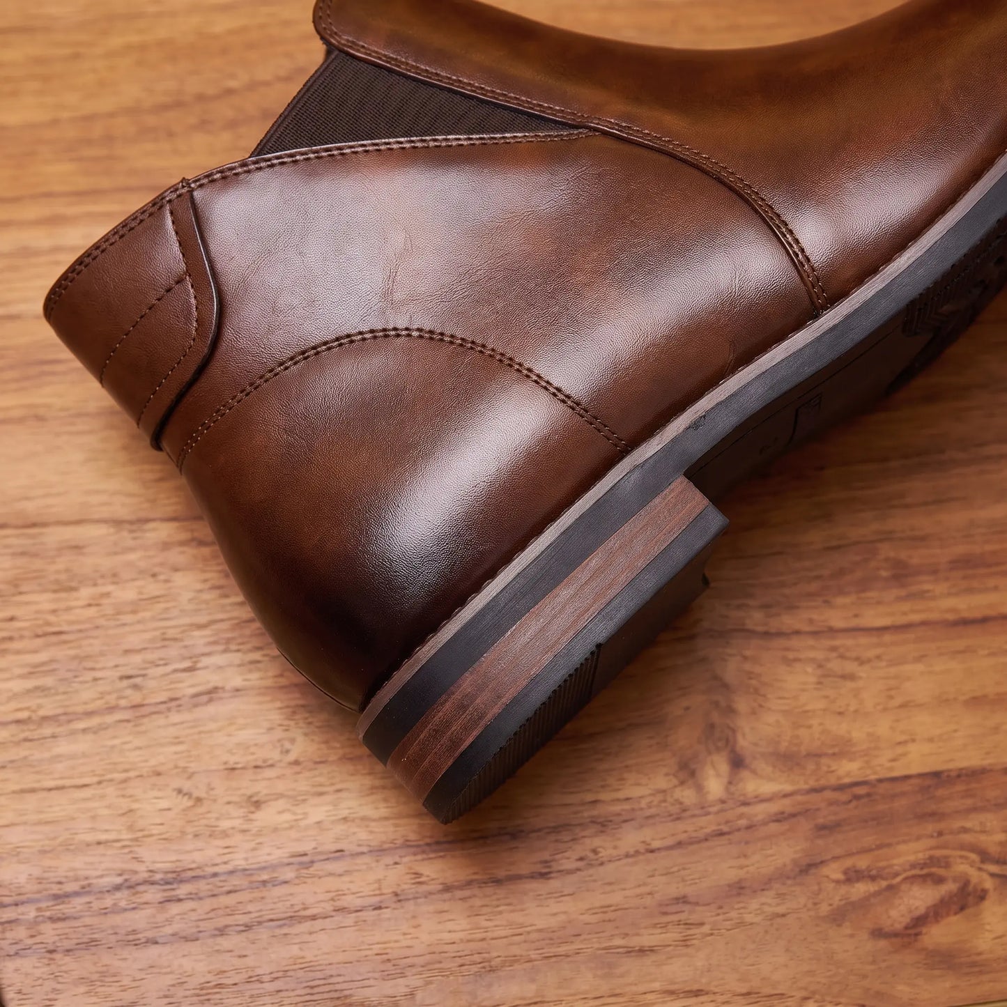 Block heel and sole detail
