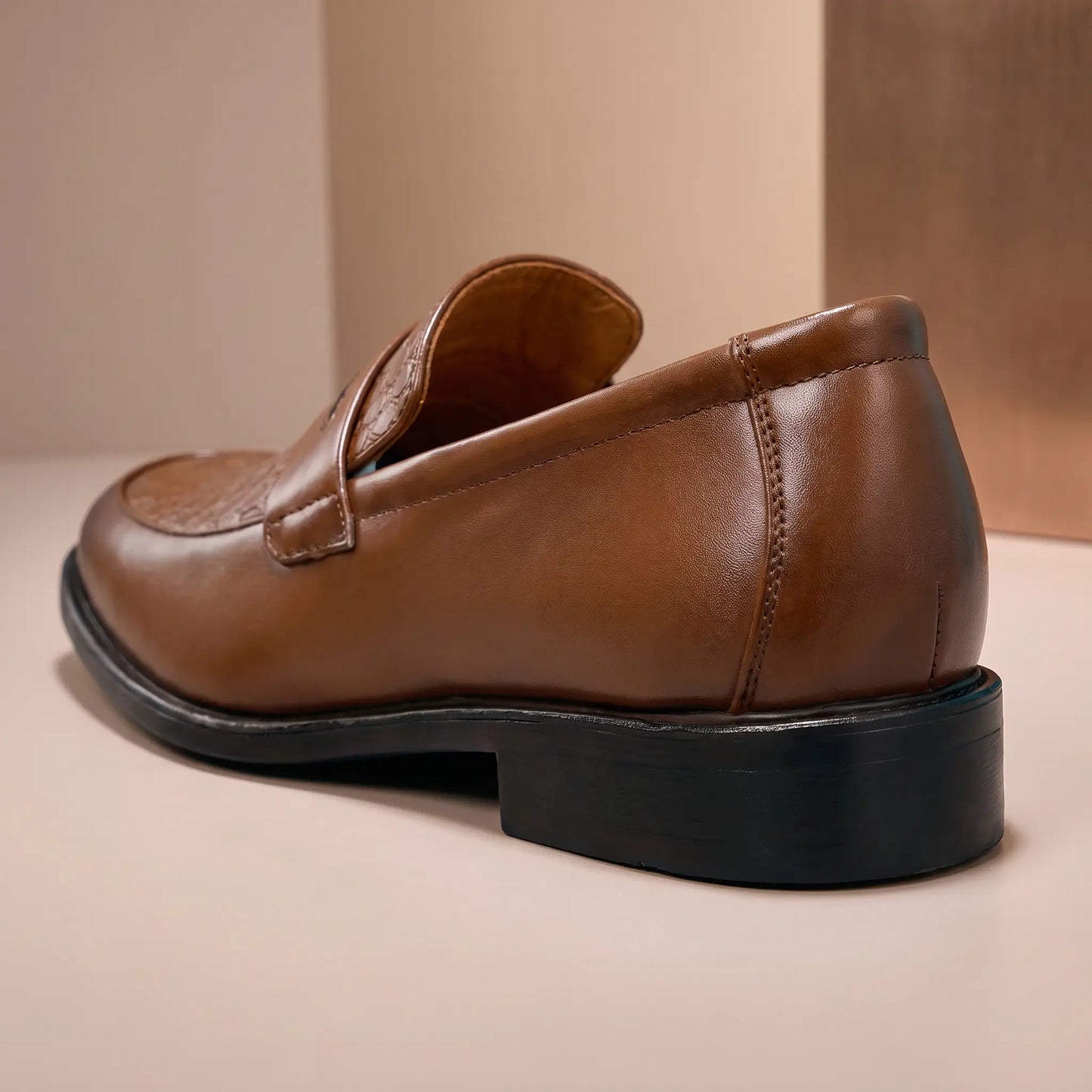 Smart Saddle Loafers heel detail