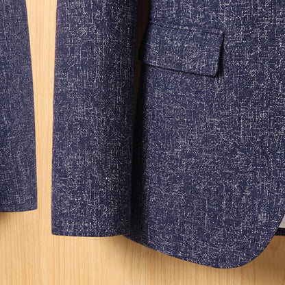 Tailored slim blazer sleeve and hem detail